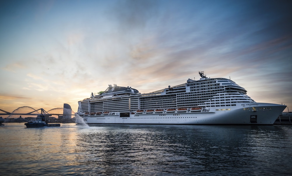 Agendaviaggi's tweet photo. Msc Crociere alle Bit di Milano: nuova rotta in viaggio verso la bellezza
#BIT2024, #crociere, #milano, #MSC, #turismo
https://t.co/Q7vYGMGzw3
Photo courtesy of MSC Crociere https://t.co/KjbodrY0Xu
