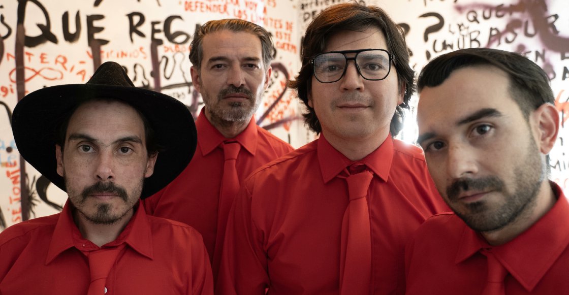 sopitasfm's tweet photo. Sopitas presenta en #exclusiva el estreno de #Batallas, el nuevo video de la banda mexicana @somoscanvas 🇲🇽👌🏻🎧

La rola producida por Maurizio Terracina de Zurdok es una muestra de lo mejor de la escena musical de Querétaro 🙌 https://t.co/y2LVvlNK9X https://t.co/Pz3U7kkfFF