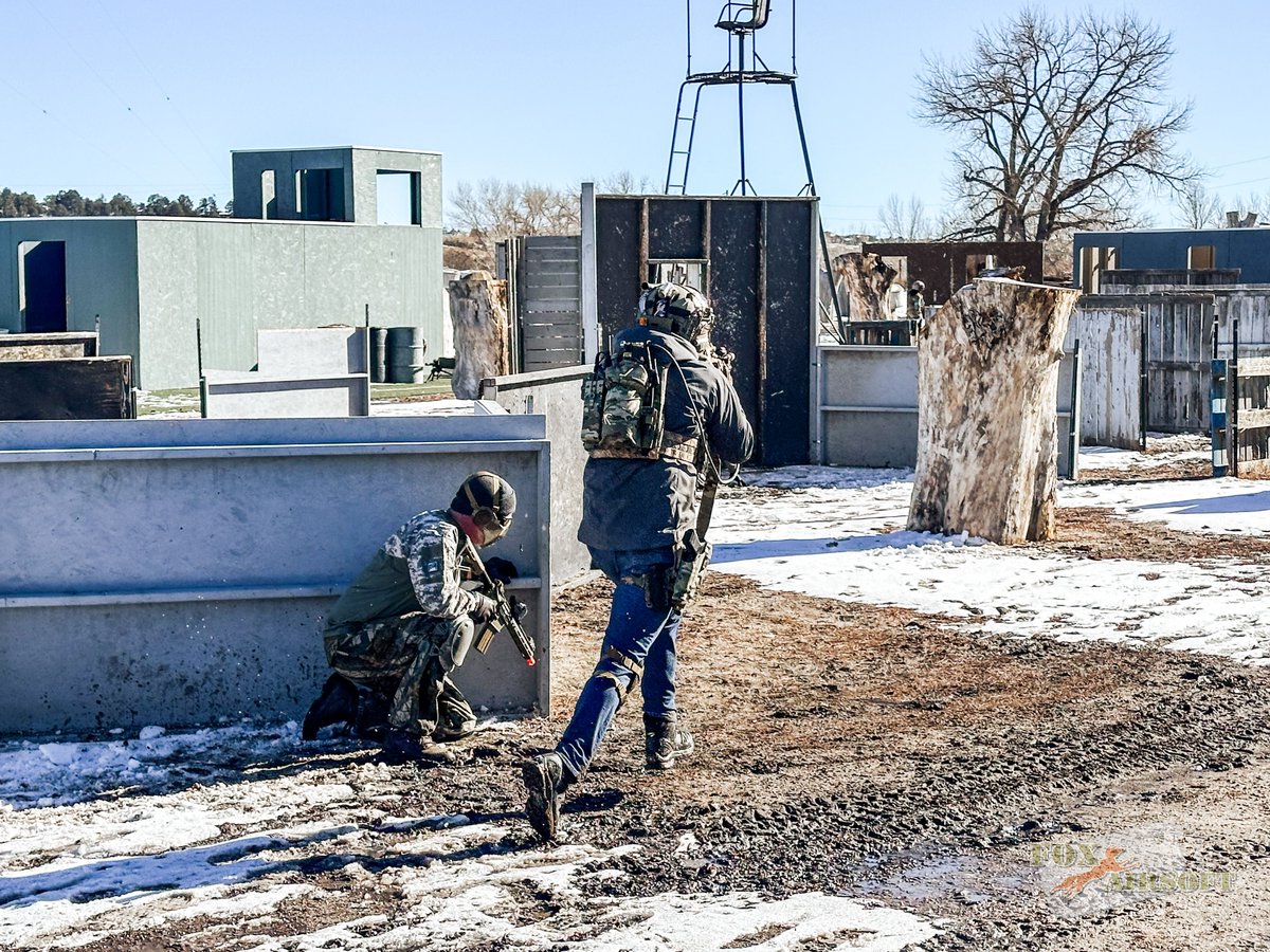 FoxAirsoft's tweet photo. Teamwork makes the dream work, especially in the battlegrounds of FAF Airsoft Field. Who's ready for the next mission? 🤝💥 #SquadGoals #AirsoftLife https://t.co/CsZs4YM7Oj