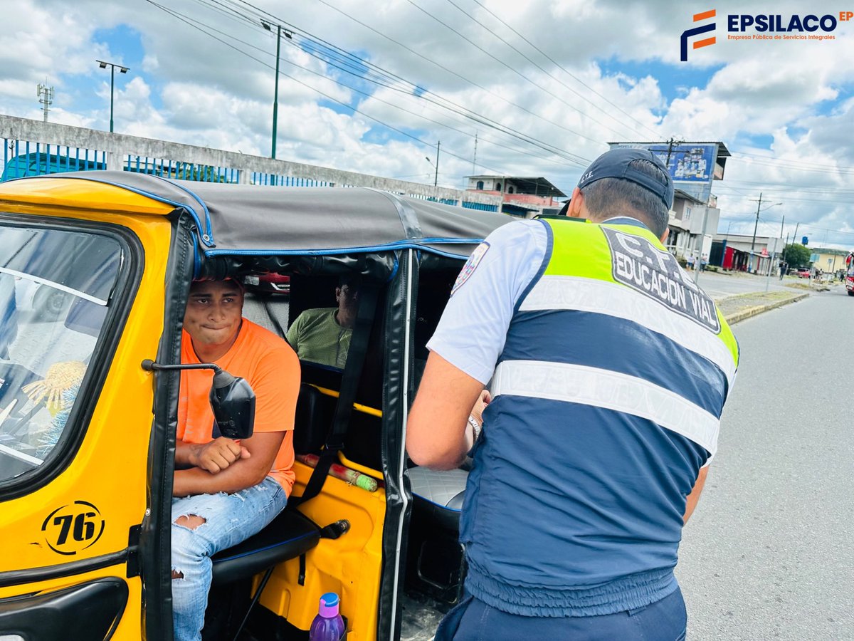 Epsilaco_EP's tweet image. Varios choferes de Tricimoto dejan a los pasajeros en zonas donde no está permitido desembarcar. 

Cumpla con las normas de tránsito y evite ser sancionado 🚫👮🏽‍♂️

EPSILACO-EP #EvitaSerSancionado #NoLoHagas
2/2