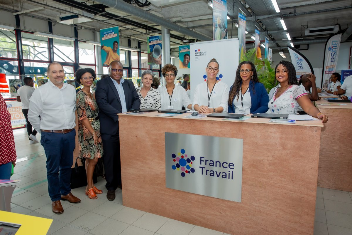 F_MarieRose's tweet photo. Signature de convention lors de la 1ère édition du salon les rendez-vous du BTP entre @Ftravail_971 et la Fédération Régionale du bâtiment et des travaux publics de la Guadeloupe, représentée par Monsieur José Gaddarkhan. 🤝 https://t.co/01vHwERWAu