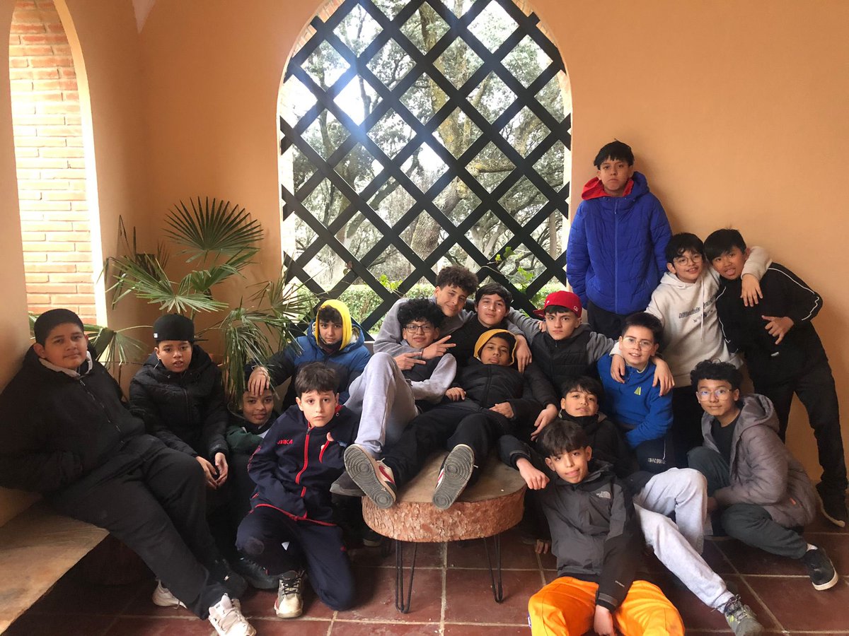 csanalfonso's tweet photo. We enjoy sports 🎯 , company 🙂 and a dancing contest. Today, we will spend our last night at @farmcamp_ancora. What a great experience! 🥰 #ColegiosHHCC #FarmCamp https://t.co/q7JY4yTd7h