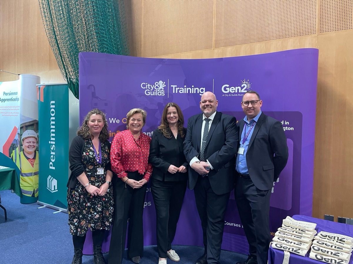Great to meet with @GillianKeegan at the Workington Skills Fair for #NationalApprenticeshipWeek! 🌟 Learning about @cityandguilds Gen2 Training apprenticeships. 📈 With over 2000 young apprentices yearly, we're changing lives! #NAW2024