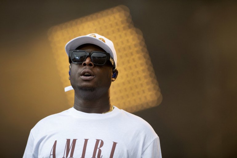 RapFrActus's tweet photo. Le producteur de la tournée de NINHO s’exprime sur le sentiment de ce dernier après avoir rempli 2 Stade de France 🏟️🏟️

🗣️« Il était surpris, je l'ai senti extrêmement ému. Il est très reconnaissant envers son public » https://t.co/CYYqMez2Ls