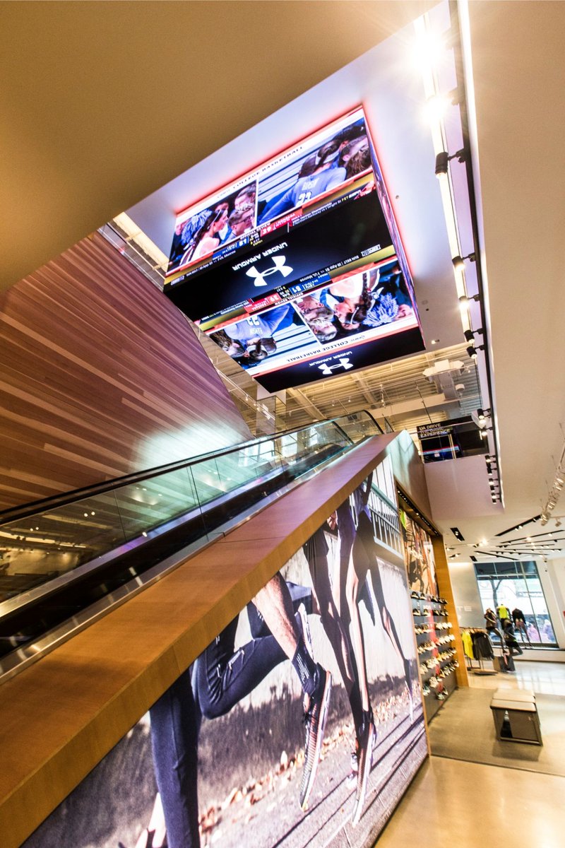 atsproled's tweet photo. 🌟 ATS #LEDThrowback Series 9: #UnderArmour's flagship store in #Chicago, from the 60ft-high Rotunda ceiling's 3mm LED screen to the grand 5-sided LED cube on the 2nd floor, and the iconic LED ring: Masters in the Art of LED in action🎨

#ATSPRO #dvled #ProAV #AVTweeps #ledscreen https://t.co/JCtuHuMTYK
