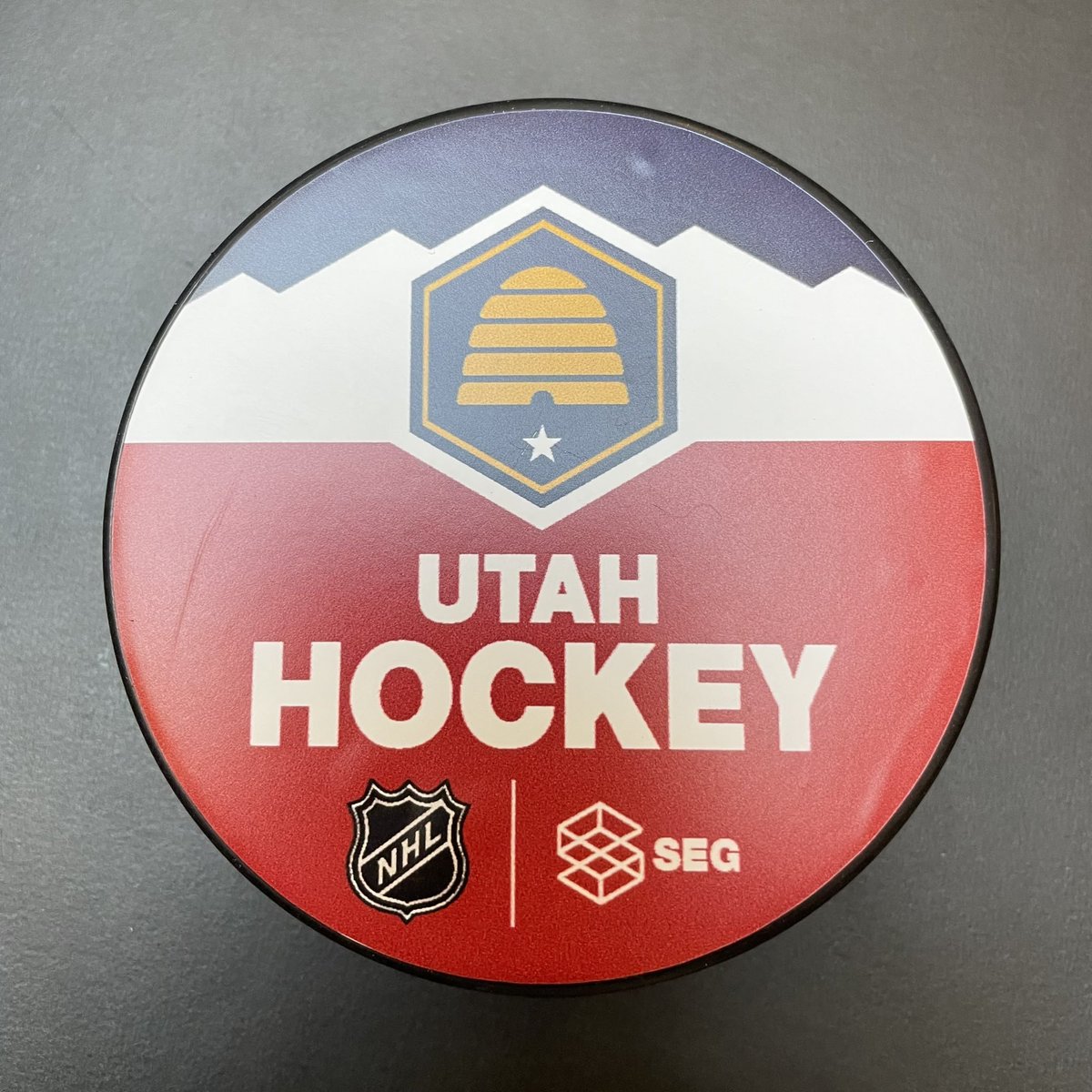 Utah State Flag tweet media