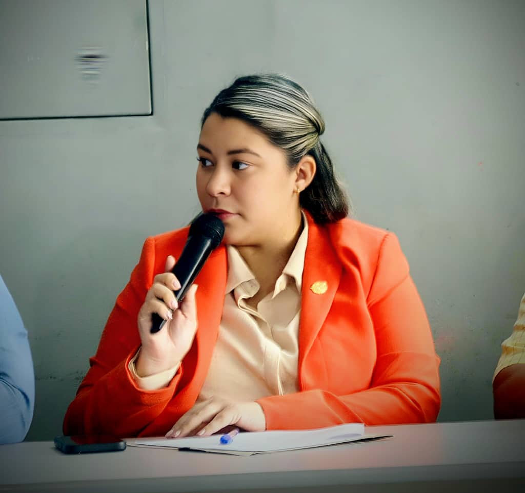 ConcejomSanFco's tweet photo. Este jueves #8DeFeb los concejales del Municipio San Francisco, realizaron una sesion ordinaria 🤚🏻 para llevar a cabo los diferentes planteamientos en beneficio de los ciudadanos. https://t.co/EGMwtjbbRH