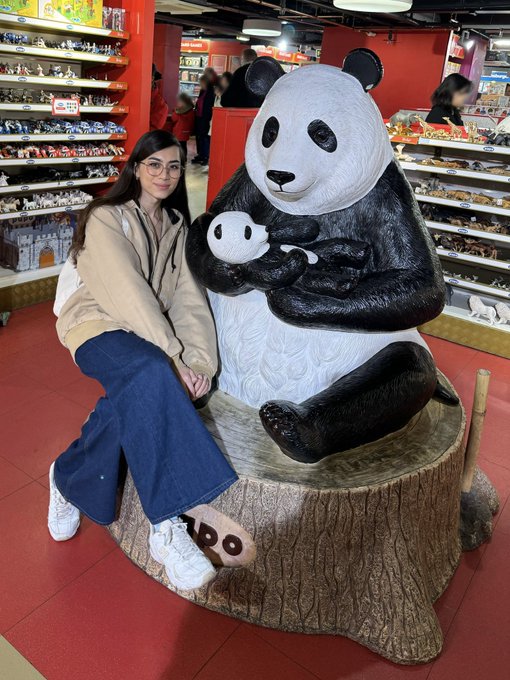 Watch Victoria Salvatore's leaked NSFW photo on TwXstars