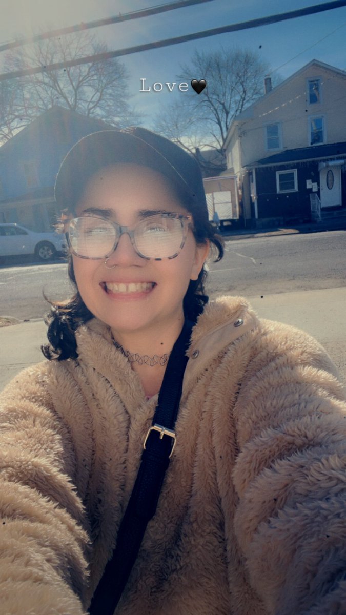 sober_empath's tweet photo. Such a beautiful gorgeous day on my 3 years of sobriety! I’m enjoying every second of it 🤩

#RecoveryPosse https://t.co/lQVp4YuJCT