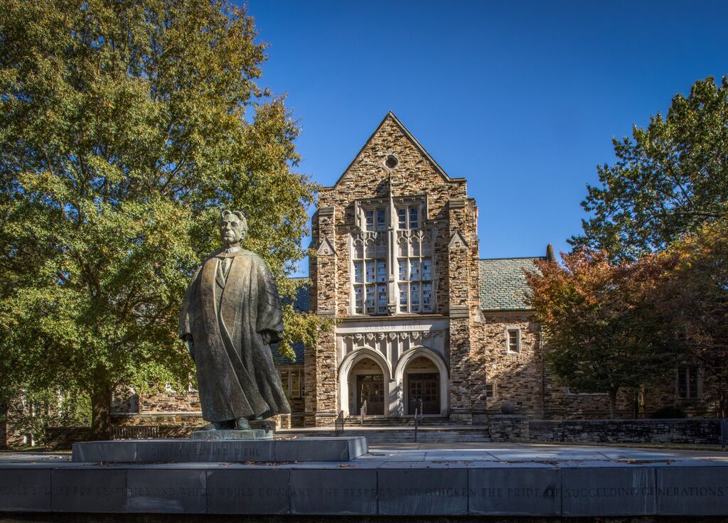 Rhodes College has joined the American Talent Initiative (@ATI_Talent), a collective of 137 top colleges and universities nationwide working to expand access and opportunity for highly talented low- and moderate-income students. Read more: news.rhodes.edu/stories/rhodes…