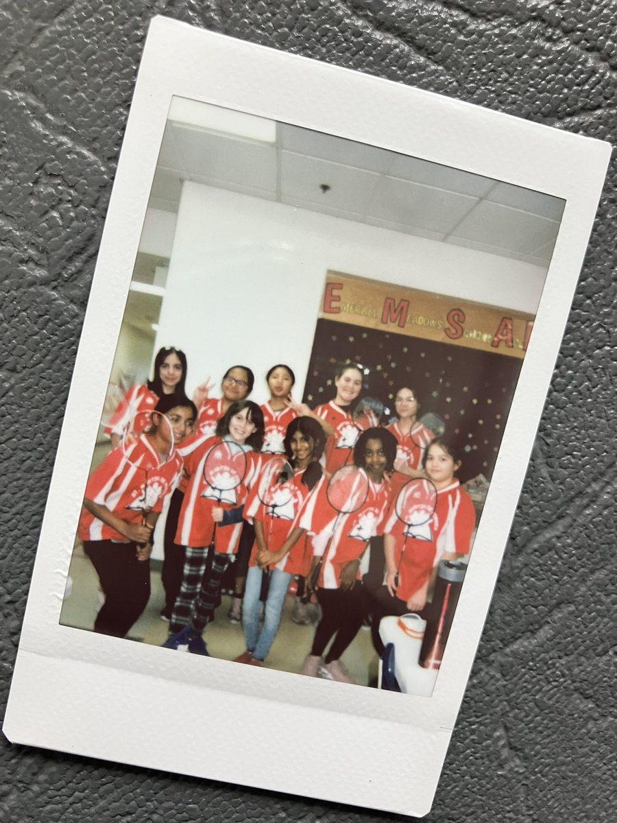 Shoutout to <a href="/StMartinOCSB/">St. Martin de Porres School</a>’s girls badminton team - Great tournament girls🏸 

Merci à <a href="/StAnneOCSB/">St. Anne School</a> pour son accueil🥰 #ocsbBeCommunity