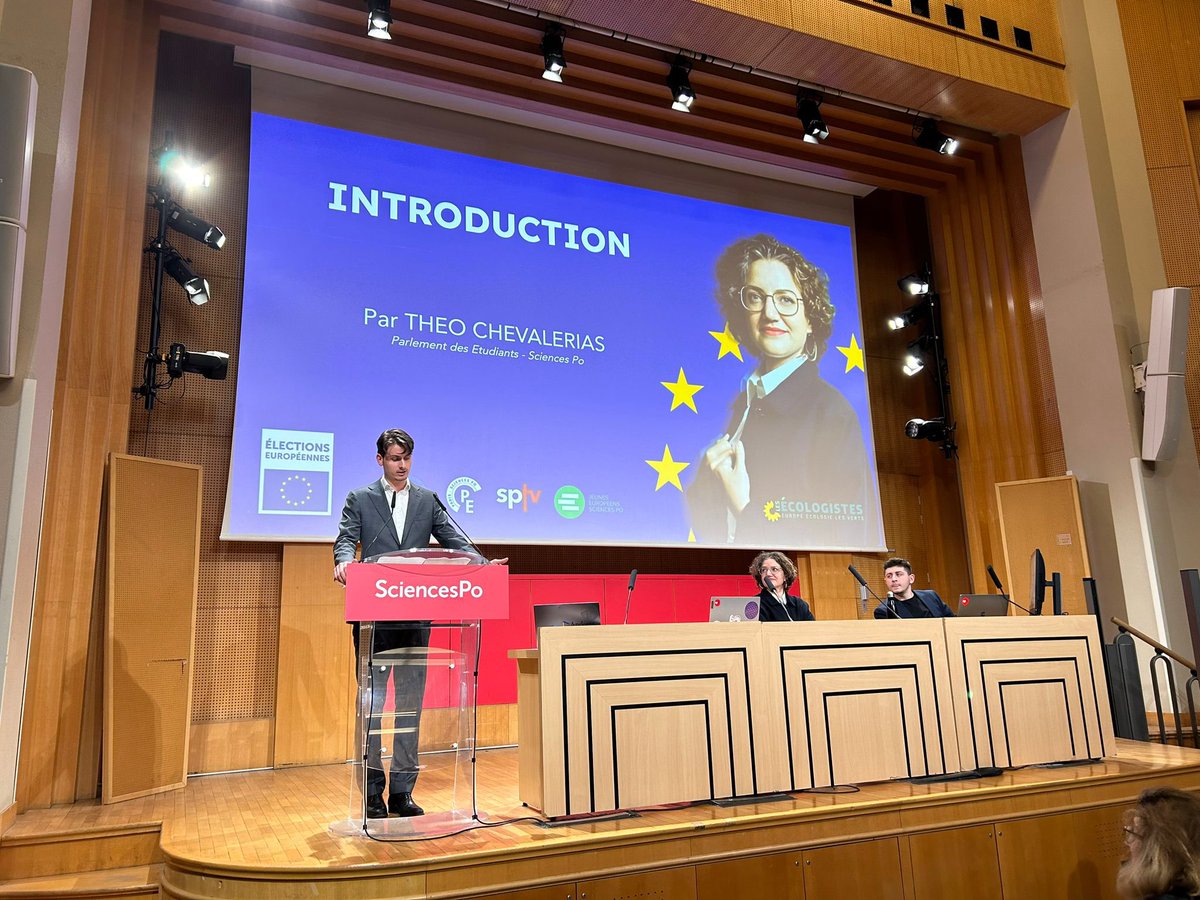 🔴 <a href="/marietouss1/">Marie Toussaint 🌍🌏</a>, tête de liste <a href="/LesEcologistes/">lesecologistes</a>, face aux étudiants de Sciences Po.

Suivez la 1ère rencontre du cycle sur les élections européennes organisé par <a href="/ParlementScPo/">Parlement des Étudiants - Sciences Po Paris</a>, <a href="/JeunesPo/">Jeunes Europeens Sciences Po Paris</a>, <a href="/AEAPSciencesPo/">AEAP Sciences Po</a> et <a href="/sciencespotv/">Sciences Po TV</a> ➡️ youtube.com/watch?v=k23If8…