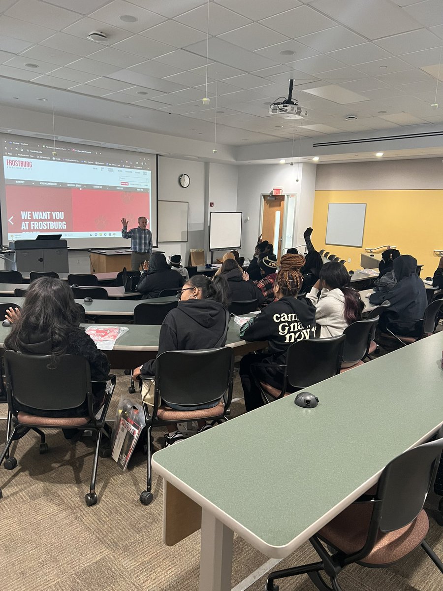 ashapraks's tweet photo. Campus tour of Frostburg state university’s Nursing 🤱 Program with our PLTW Bio Medical Science students! Amazing nursing Lab Simulation rooms and great professors to answer all our questions! #Nursing #campustour @JamelJernigan @MiVidaMParham @KHarrisSimms @MrsRBomar https://t.co/WQp55sbSES