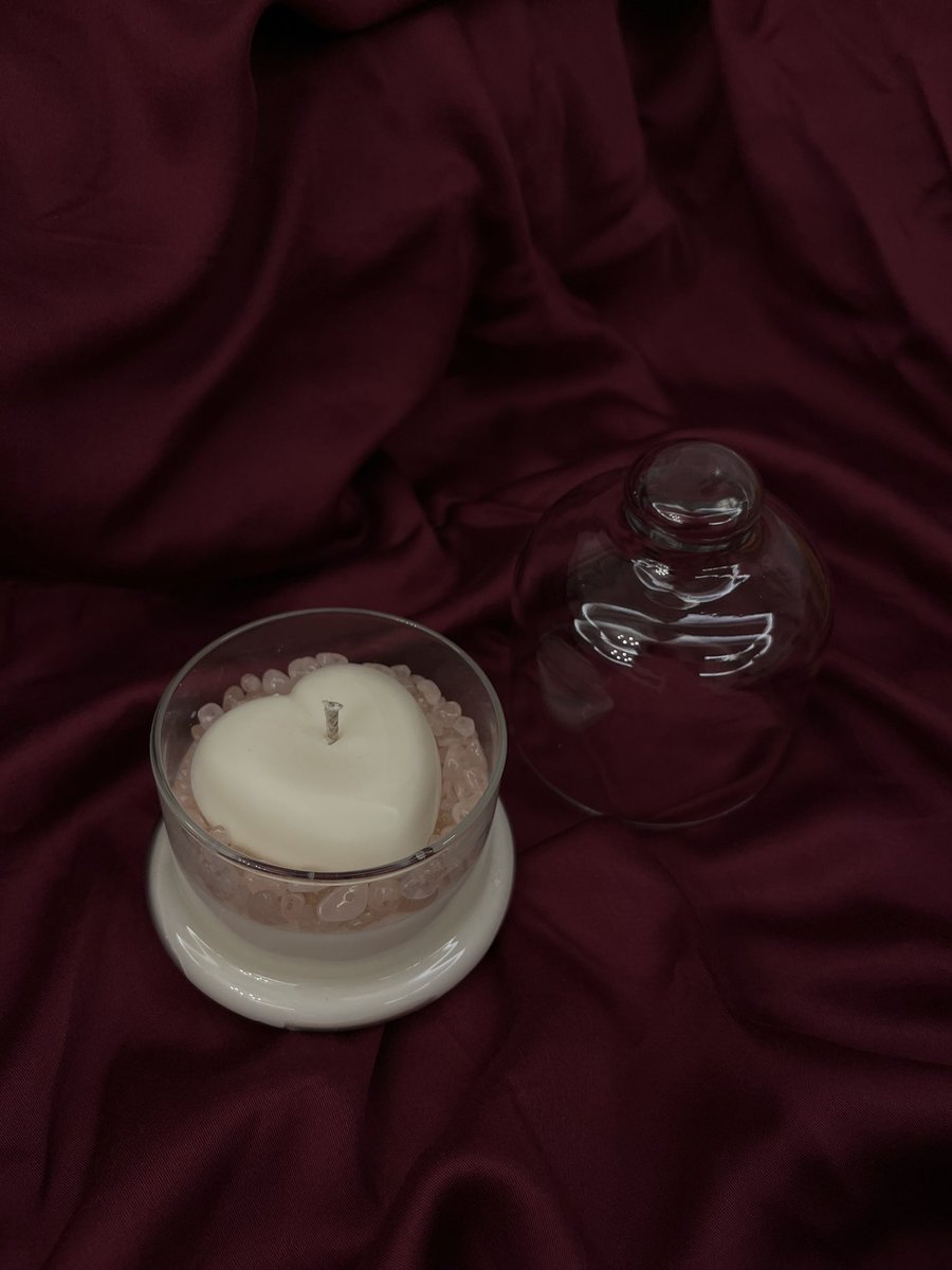 LUNARSHOP4's tweet photo. Valentine’s candle 
Rose quartz💗💗💗💗 https://t.co/iUsumM6Mld