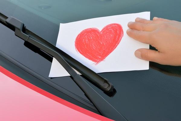Celebrate the joy of driving with our latest Fleet Management Weekly article!

Discover how to infuse your drives with love and safety, one mile at a time. Click here to read more: 
edriving.com/resources/embr…