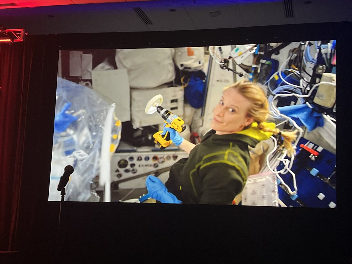 @Astro_Kate7 talking about value of sequencing in space: lots of unique health challenges for astronauts which need addressed to enable inter-planetary colonization — @agbt #agbt24 #agbt shout out to 1000 swab study @KnightLabNews @Pdorrestein1 @NASA @Space_Station