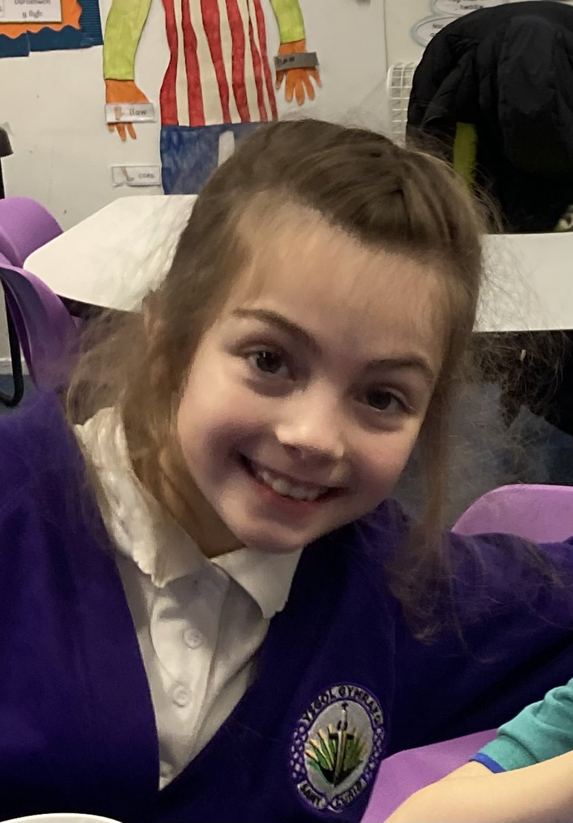 Balch iawn o’r ddau yma. Byddant yn parhau ar eu taith Gymraeg yn Ysgol Sant Curig yfory. Pob hwyl enfawr i chi!
🏴󠁧󠁢󠁷󠁬󠁳󠁿 ⭐️ 🙌⭐️ 🏴󠁧󠁢󠁷󠁬󠁳󠁿
Proud of these two. Tomorrow, they’ll continue on their Welsh language journey in Ysgol Sant Curig. All the best to you!
<a href="/YGSC_Pennaeth/">YGSantCurigPennaeth</a>