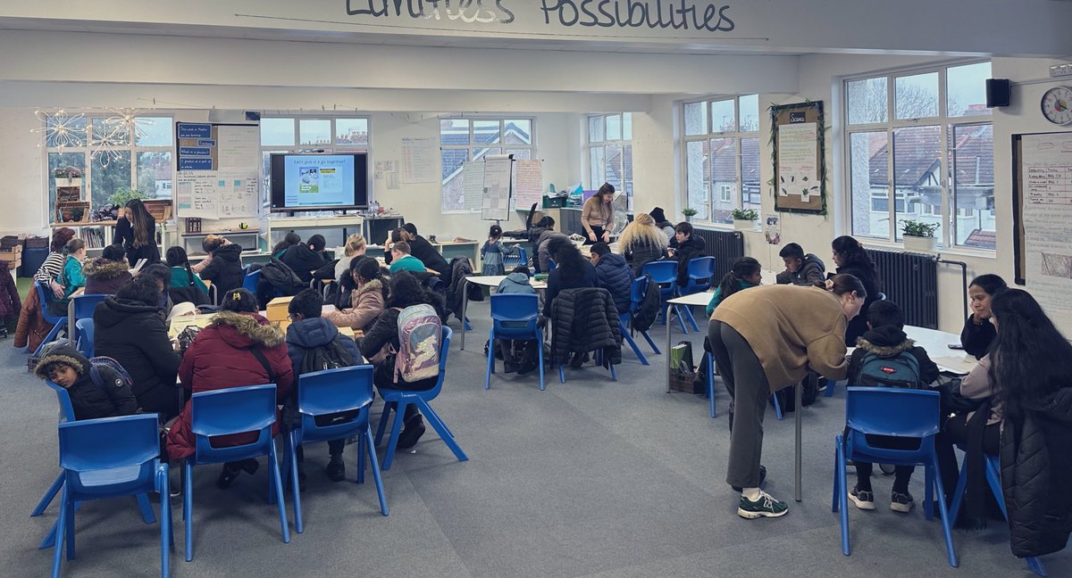 A great turn out to our Y6 Parent Workshop after school today 📚 Parents &amp; children worked together on a past paper and the children showed them how it’s done, using all the fluency &amp; comprehension strategies we’ve been working hard on in our Reading lessons ☺️ <a href="/WestThorntonSch/">West Thornton Primary School</a>