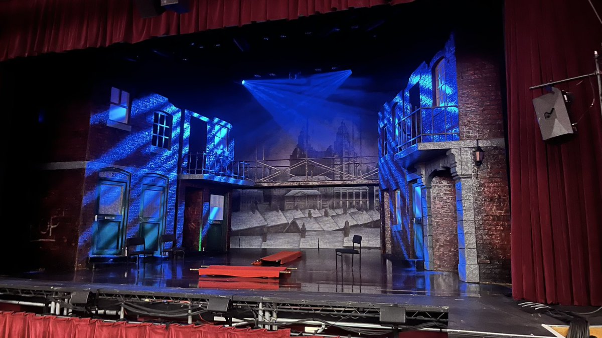 A fantastic afternoon spent with our students at <a href="/FloralPavilion/">Floral Pavilion</a> to watch @WillyRussellUK <a href="/BloodBrothers/">Blood Brothers 🎶</a>. A moving performance which left Mrs O in tears…again! Thank you to the amazing cast for bringing a GCSE text to life in such a beautiful way. Incredible 🩷