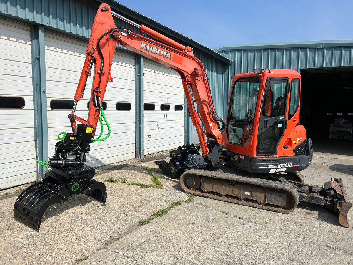 AbeleTractor's tweet image. Ready to take your project to the next level? Look no further than #abeletractor! Our heavy machinery is designed for top-of-the-line performance, so you can tackle any job with ease. #NextLevelPerformance #PowerfulPartnerships #HeavyEquipmentExperts