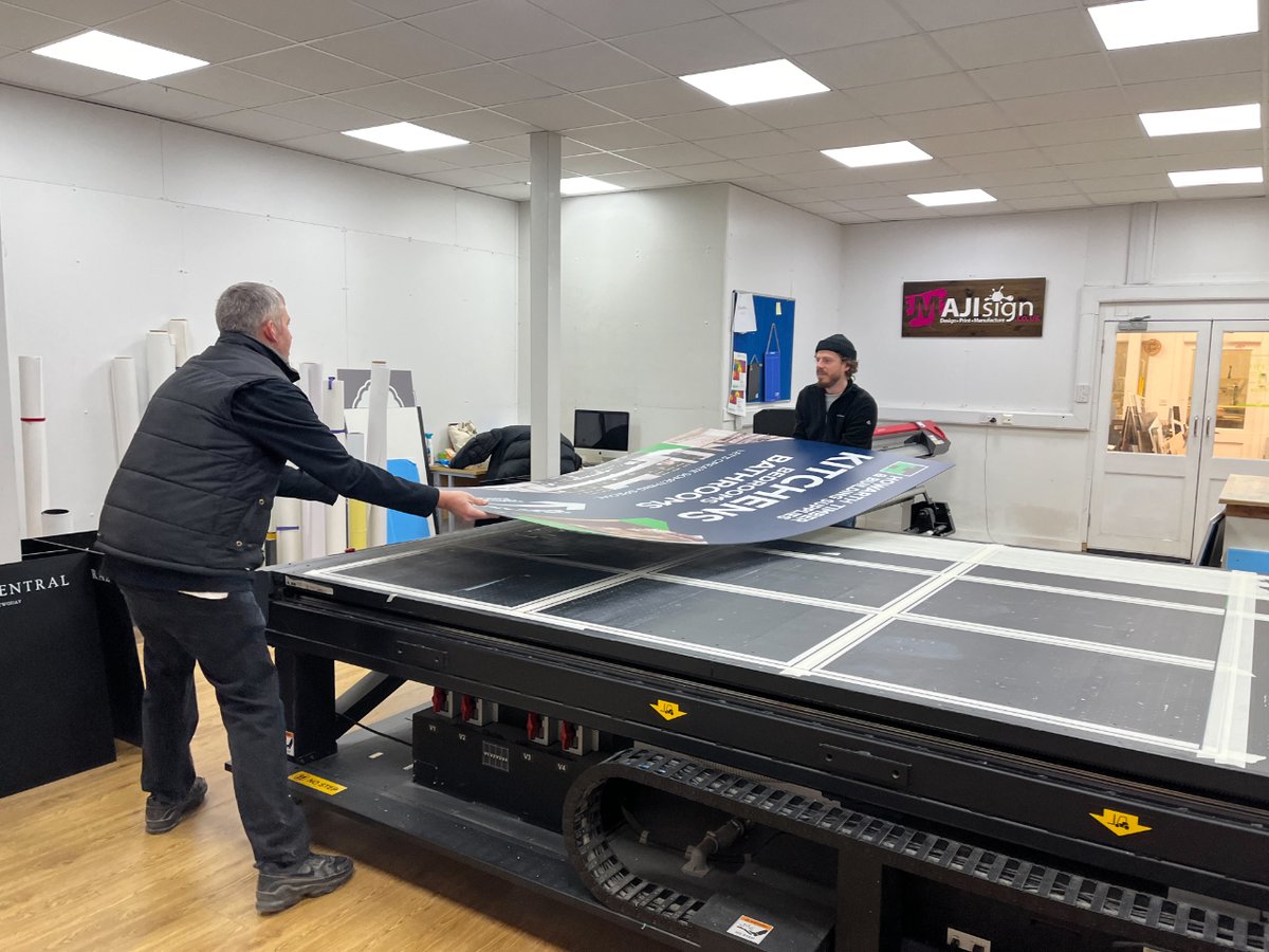 Throwback to a milestone project from last October! We had the privilege of crafting the largest sign in our portfolio for the esteemed local business, Howarth Timber. 

Want to see what we can create for you? Drop us a message to start your journey to standout signage.