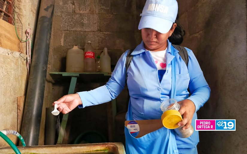 💥🇳🇮Brigadistas del Minsa visitan el barrio Julio Buitrago D-II brindando lss recomendaciones para luchar contra los zancudos y prevenir las enfermedades vectoriales como el Dengue, Chikungunya y Zika @VivaNicaragua79 @indio_nica #Nicaragua #UnidosEnVictorias 📸 Pedro Ortega