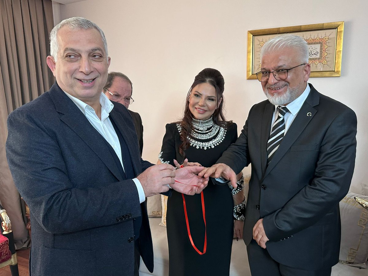 murselintan's tweet photo. Hayatımızı birleştirdik. @incisnl 
Mutlu günümüzde yanımızda olan tüm dostlarımıza teşekkür ederiz. 
@mkulunk @SULEKILICARSLAN @lokmankuzu @mgokten @tolgacam https://t.co/7DCf5E0I2v