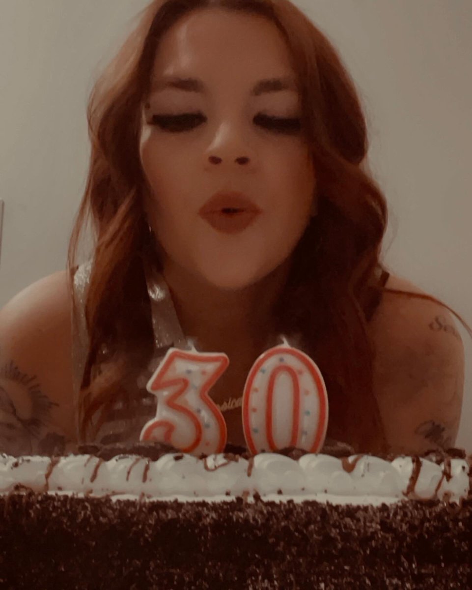 JessicaRyles1's tweet photo. ✨t h i r t y years ✨ https://t.co/skCdohWhgF