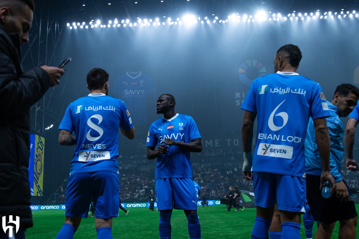 Alhilal_EN's tweet photo. 1st Half ⚽️

#AlHilal_AlNassr 
#RiyadhSeason Cup ✨
#AlHilal 💙 https://t.co/4HviBKW5mP