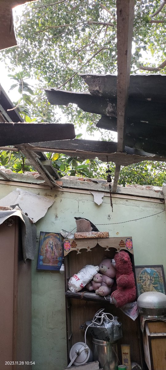 aditya8883's tweet photo. #CalcuttaHighCourt #JusticeAmritaSinha 
Demolished my rental house and logged a false petition for demolition by stating the blinding was very old and not good for stay. Need only justice, Mam. Pls re-check KMC notice. Page 2 @SushilChoubey year 2024 https://t.co/4LJZC8VXTW