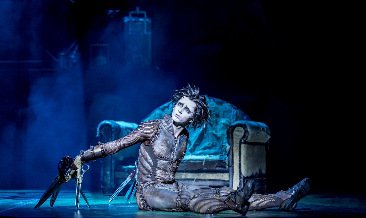 ⭐⭐⭐⭐⭐A Stunning Production!

Edward Scissorhands is at <a href="/brumhippodrome/">Birmingham Hippodrome</a> until 10th February. Read <a href="/DavidWMassey/">Dave Massey #BrumHour</a>'s #BrumHour press night review here: brumhour.co.uk/review-edward-…
#Birmingham