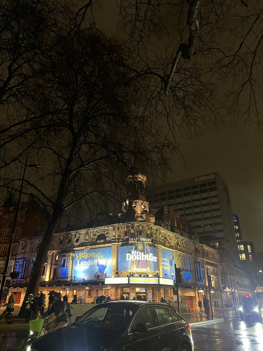 Miss Rees tweet media