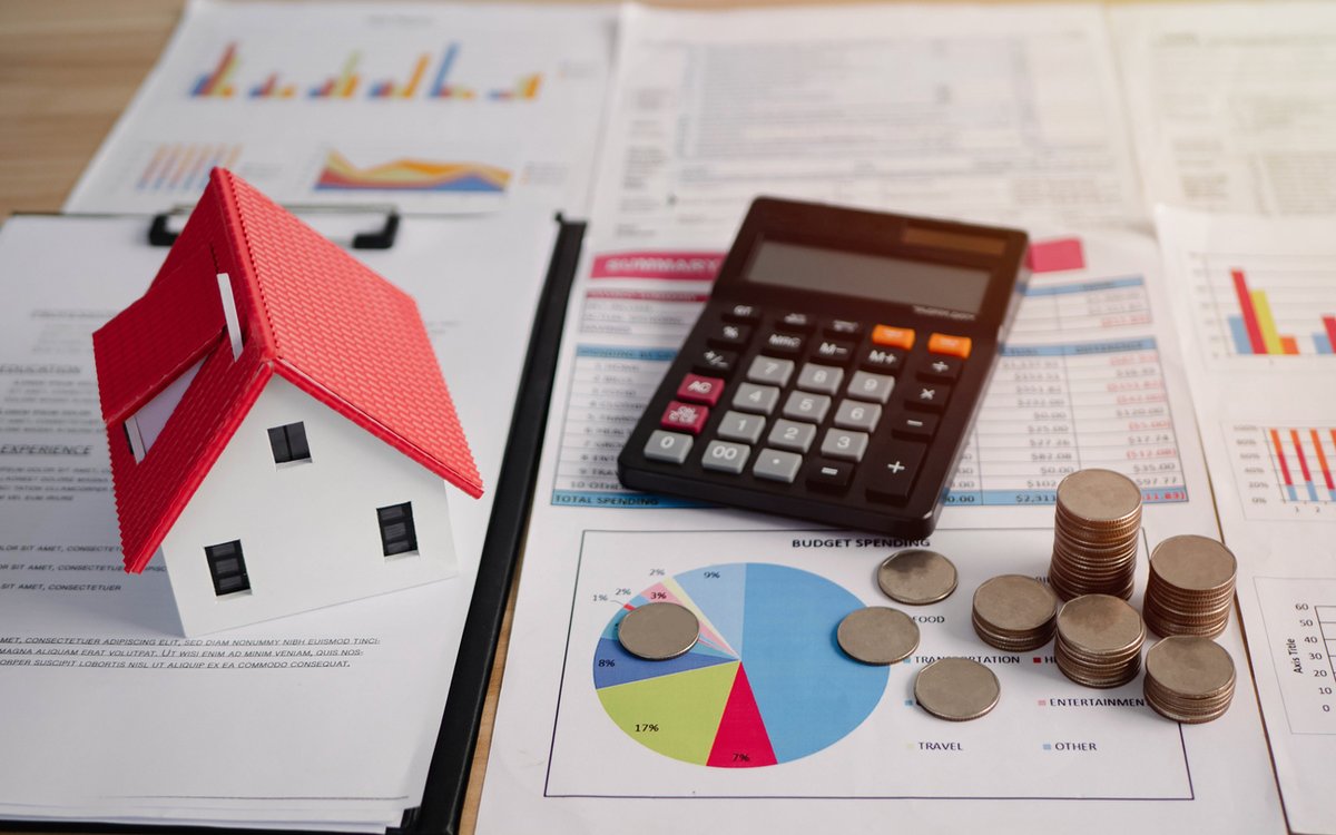 JackGuttentag's tweet photo. The Professor's famous "Calculator 2a" has consistently been the most visited page on our website - it shows you how making extra payments changes your #mortgage payoff date
https://t.co/SzkL4A9m1Z https://t.co/Uj2TS0axmA