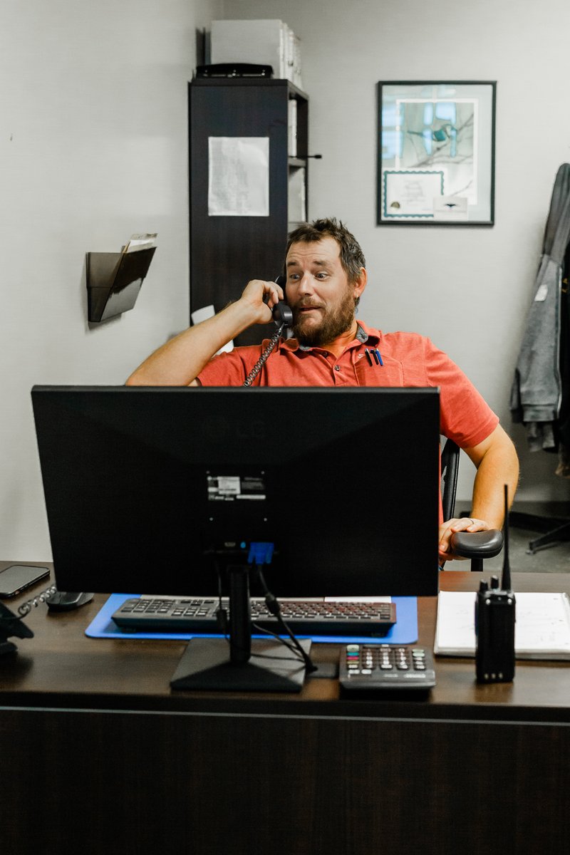 Willy is always happy to take your calls 😆