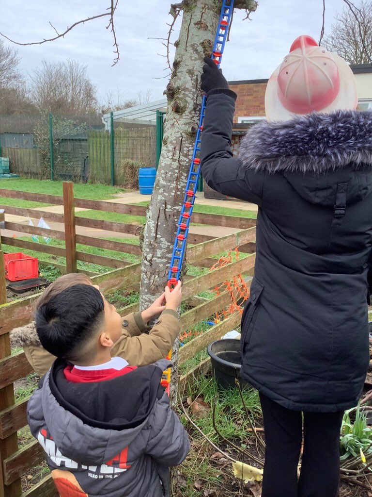 Highlees's tweet image. Disaster! Emergency!
Daisy and Dexter managed to get themselves stuck in the tree. #EYFS had to come up with a plan to rescue them. We all made a design and then used a range of materials to build them. Thankfully they worked and everyone is safe and sound #designandtechnology