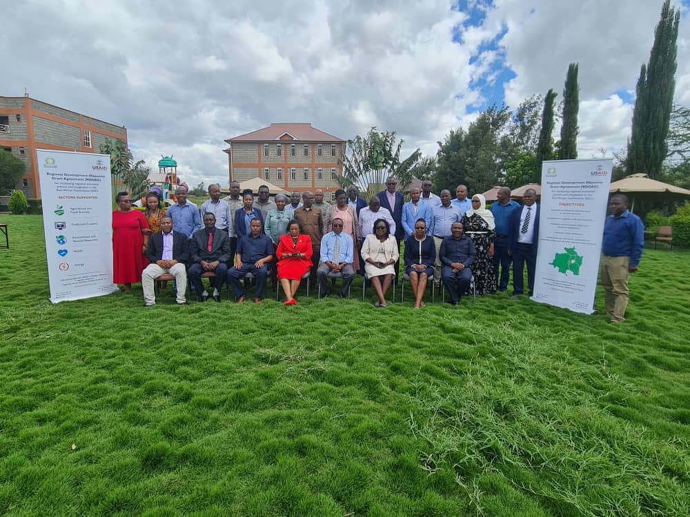 FarmersAtlasKe's tweet photo. Zonal integrated regional coordination mechanism meeting-United Republic of Tanzania &amp; Republic of Kenya.
#mouimplementationframework
#crossborderdiseasecontrol https://t.co/k5ptxU3ZYV