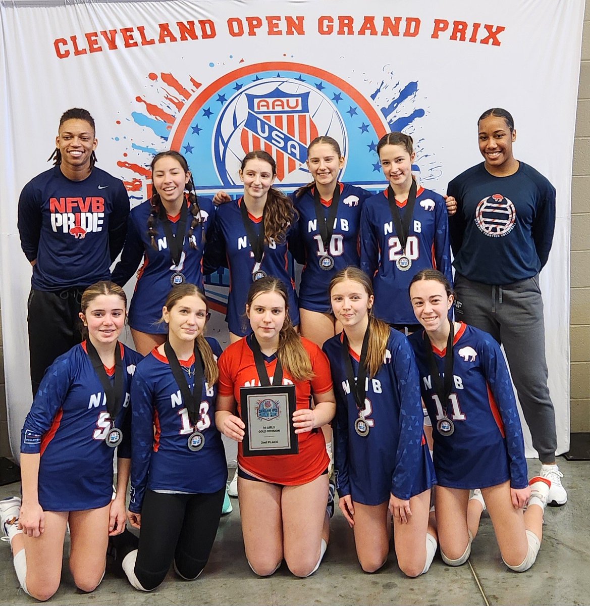 NFVBJuniors's tweet photo. Another win from this weekend! Our 14 Red team kicked butt and received 2nd place in the gold bracket! Great job 14 Red team and coaches!
#nfvbnation #aauclevelandopengrandprix https://t.co/OWMigTLlSi