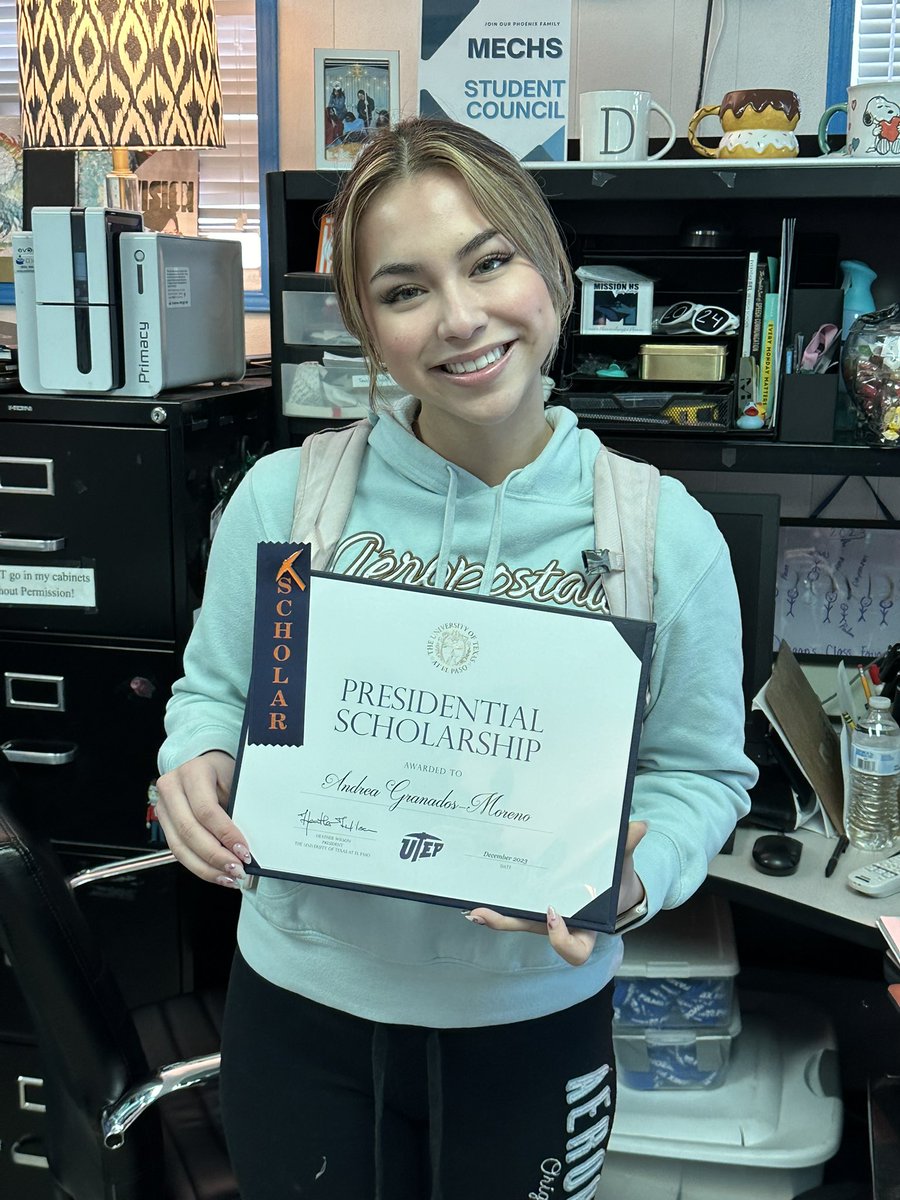 Andrea earns the @UTEP Presidential Scholarship continuing her track record of excellence in academics! We are so proud of you. #PhoenixFamily #TeamSISD @SocorroISD