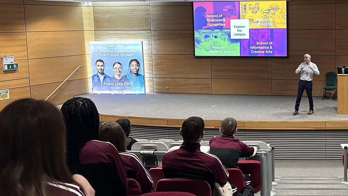 ThinkDkIT's tweet image. The weather may not have been the best today, but it was great to have over 300 students from St Oliver&apos;s Community College, Drogheda visit the @DkIT_ie campus.

Thank you to all the staff and student volunteers who facilitated the tours.

@StOliversCC #ThinkDkIT #louth #local