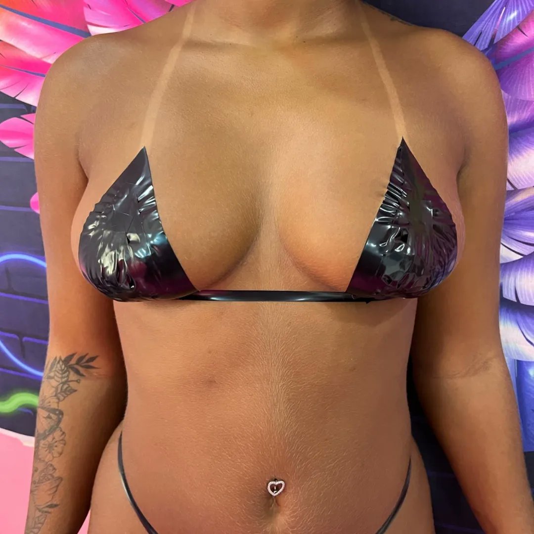 DonzelasO's tweet photo. Eu consigo te dar um #bronze perfeitooo,e posso provar ✍😌
Resultado de muito #esforço, muita #dedicação, muita vontade de desistir, mas acima de tudo, #resiliência 🙌🥺
#Lamily_bronze ✂️👙💜
Da RT só pra ajudar a divulgar meu trabalho ,custa zero😉 https://t.co/2gulvT8EVR