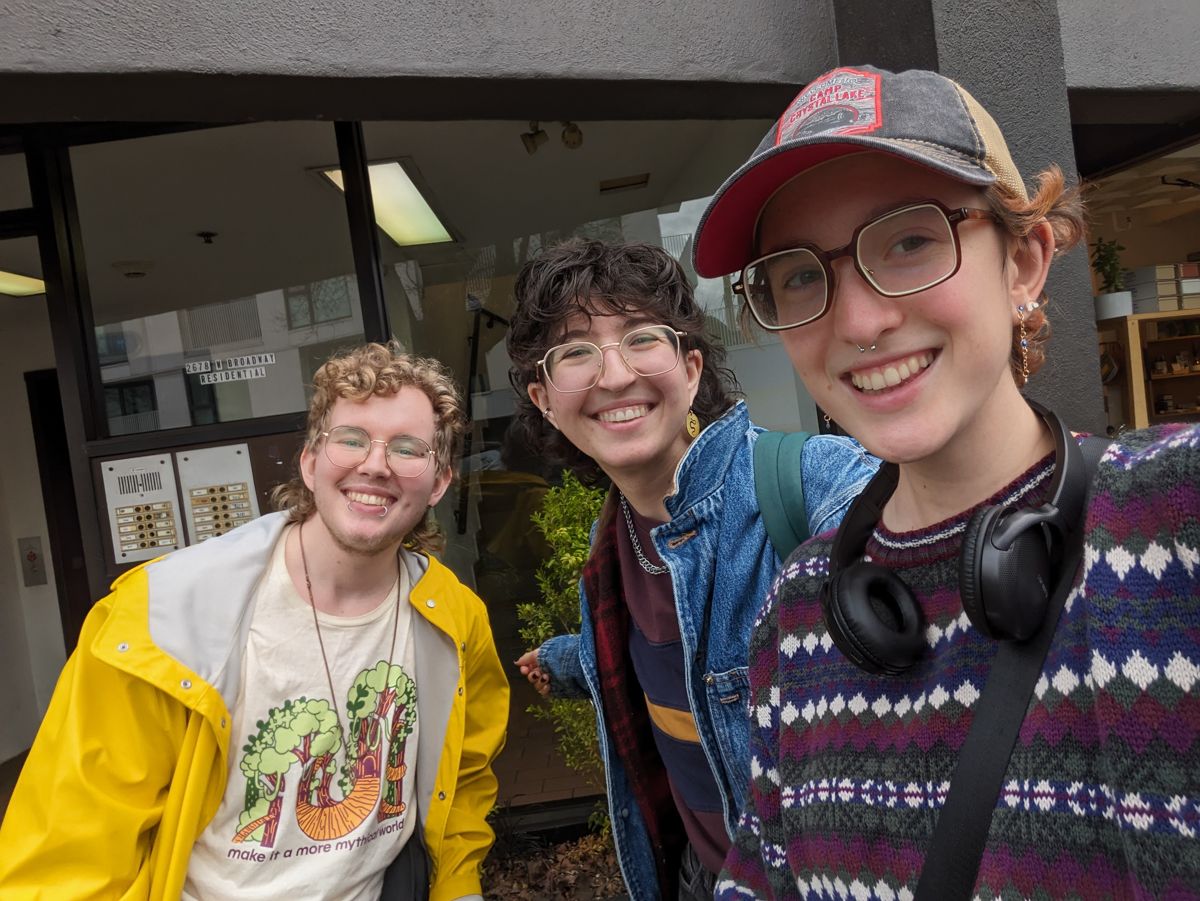 outinschools's tweet photo. All smiles from our facilitators who have been back in classrooms!😄😄😄

1: Hayley, Lydia, and Danny at Magee Secondary School (Vancouver)
2: Danny, Cameron, and Nyah at Pear Tree School (Vancouver)
3: Lydia and Danny at Heritage Woods Secondary School (Port Moody) https://t.co/jCXaF7UXUf