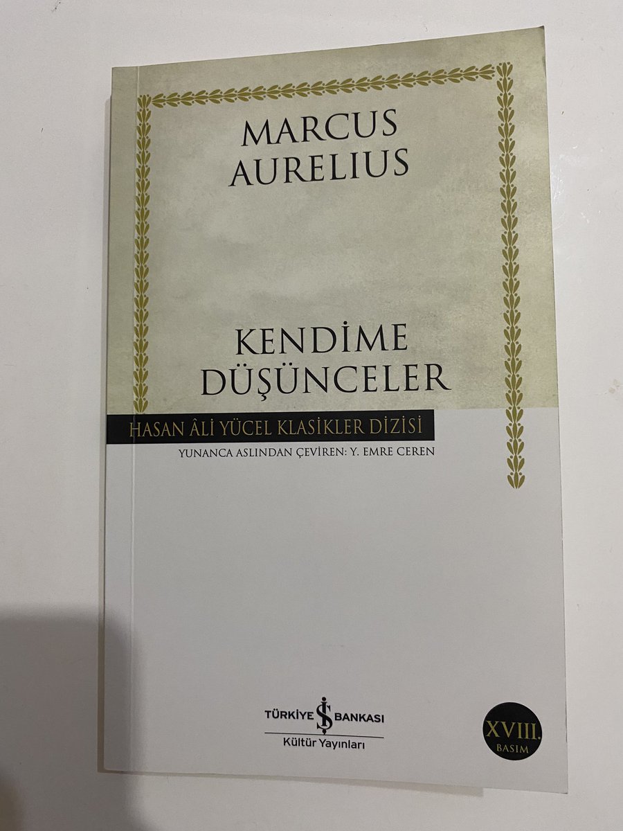 İnsanın kendini diğer insanlardan daha çok sevmesine rağmen kendi hakkındaki yargısına, diğerlerinin düşüncesinden daha az önem vermesine hep şaşarım (ss: 126).