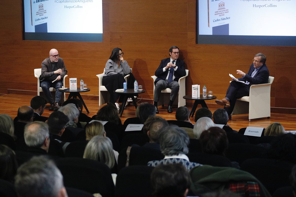 F_Armengol's tweet photo. Las relaciones entre política y economía, su evolución y el impacto que ha tenido en la realidad de nuestro país.

Carlos Sánchez explora esta cuestión en Capitalismo de amiguetes, que hoy ha presentado con compañía de lujo

¡Interesantísimo coloquio (¡y libro!), @mientrastanto! https://t.co/AKfbXZ5hVu