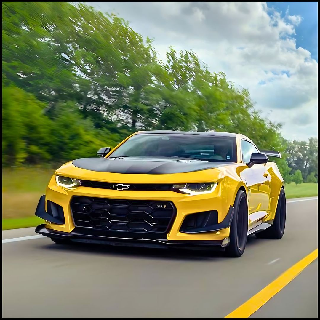 CarManToday's tweet image. 𝐂𝐡𝐞𝐯𝐫𝐨𝐥𝐞𝐭 𝐂𝐚𝐦𝐚𝐫𝐨 𝐙𝐋𝟏 
📸 : Motor Trend (@motortrend)
#chevroletcamarozl1 #camarozl1 #autohubofficial