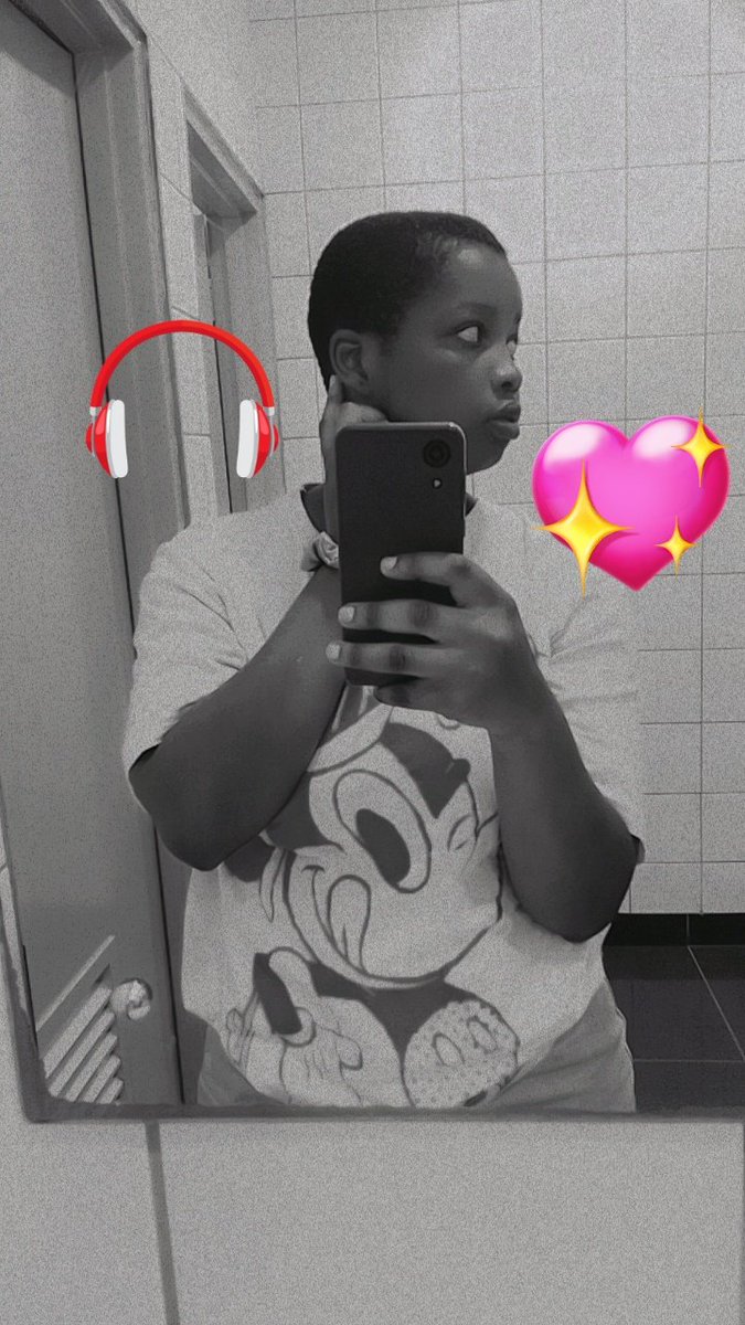 SimphiweFa10681's tweet photo. https://t.co/xWzIt7jGUo