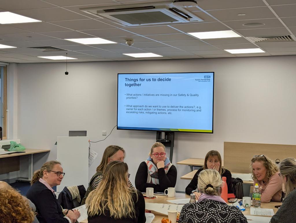 A very productive afternoon with #WSXMentalHealthTeam today - talking about our governance process, safety & quality priorities and professional leadership - engaging discussion with constructive challenges!