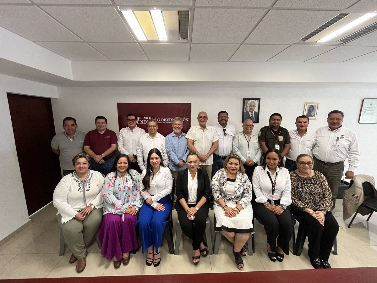 Tercera y última reunión con representantes federales en la sede <a href="/SEGOB_mx/">Gobernación</a> en Tabasco. Cómo siempre cumpliendo las políticas de nuestra Secretaria <a href="/LuisaAlcalde/">Luisa Alcalde</a>  a favor de la 4T <a href="/lopezobrador_/">Andrés Manuel</a>