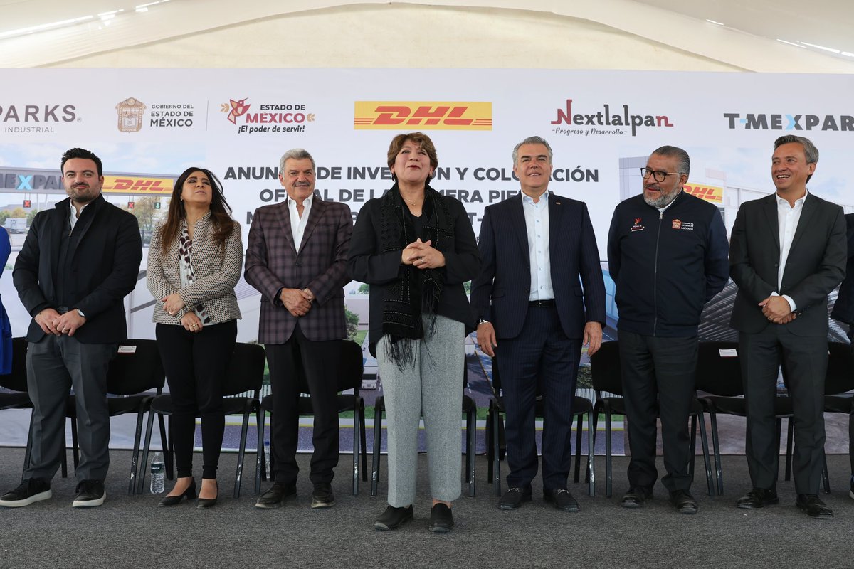 delfinagomeza's tweet photo. Con gran emoción, hoy acudí al anuncio de la inversión y la colocación de la primera piedra de DHL Supply Chain en el T-Mex Park, en #Nextlalpan. Este proyecto es el fruto de una fusión de voluntades entre los tres órdenes de Gobierno, el sector privado, la sociedad civil y el sector ferrocarrilero.
El T-Mex Park y la inversión de DHL Supply Chain traerán más de 600 mil empleos para los mexiquenses, abarcando municipios de Zumpango, Tultepec, Tultitlán, Tonanitla, Jaltenco, Tecámac, y extendiéndose hasta el Estado de Hidalgo.
El Estado de México continuará siendo el epicentro del desarrollo económico del país. Gracias a los empresarios y las empresas por su confianza.
#ElPoderDeServir
#DelfinaGobernadora