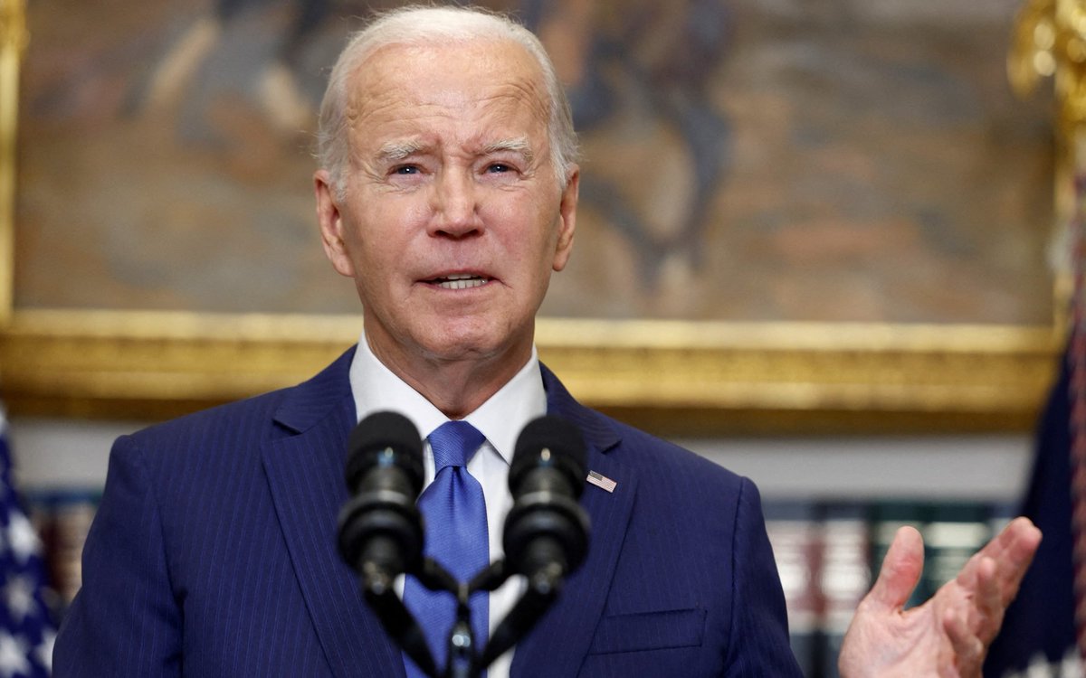 Smug_editing's tweet photo. Whoever thought having Biden do a press conference after the Putin interview needs to be fired.

Putin: "Let me give you a half-hour, college-level lecture on Russia's 900-year political history from memory."

Biden: "The Mexican president should open the border with Gaza." https://t.co/uO0lsGEFSt