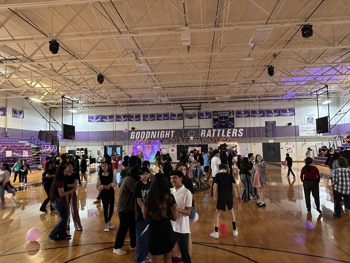 A night of dancing, laughter, and sweet memories at our Valentine's Dance 💕✨